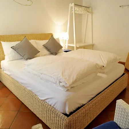 住宿加早餐酒店 Stop & Sleep On The Hills