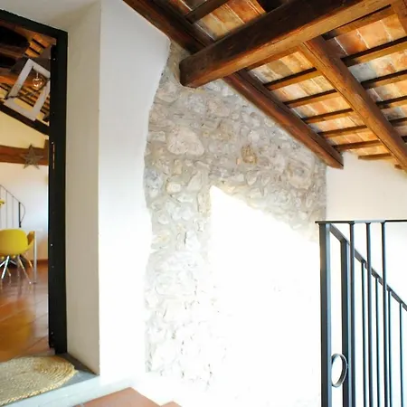 Stop & Sleep On The Hills 住宿加早餐酒店 3*