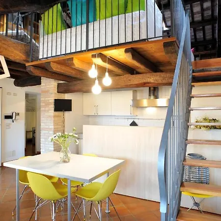 Stop & Sleep On The Hills 住宿加早餐酒店 3*