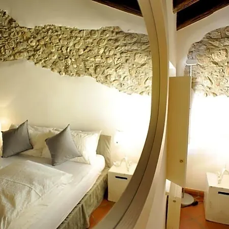 Stop & Sleep On The Hills Bed and Breakfast 3*